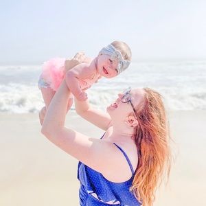 Meet your Posher, Elisia